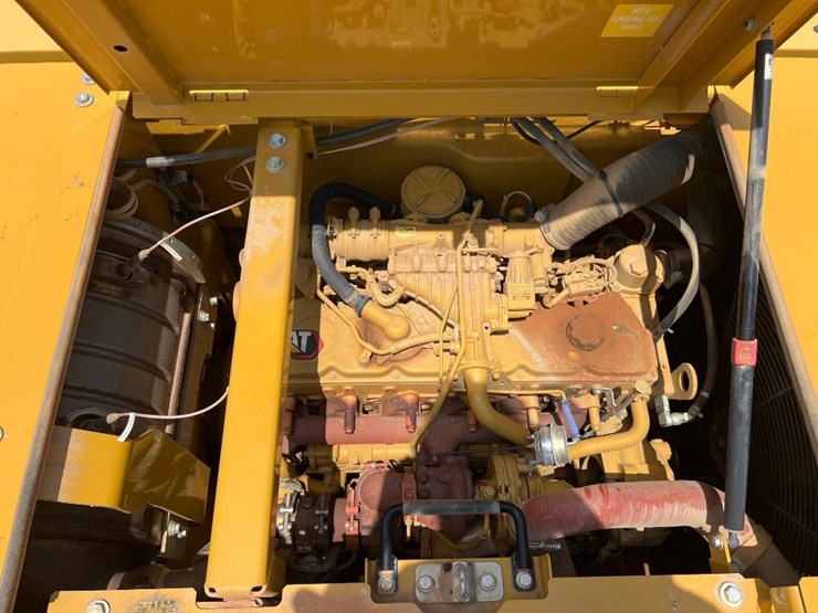 2022-caterpillar-335-image-35