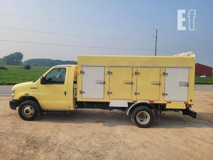 2018-ford-e450-image-12