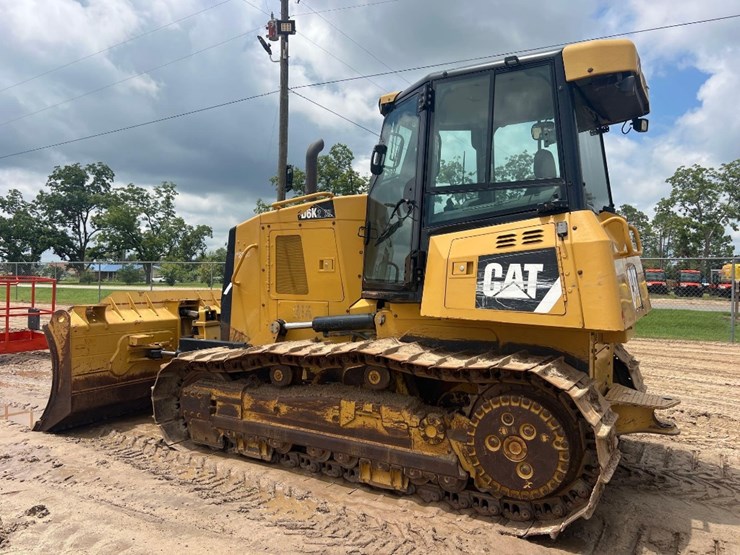 2015-caterpillar-d6k2-xl-image-2