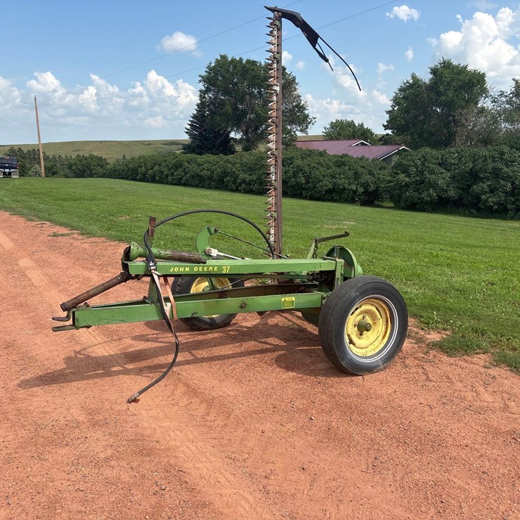 JOHN DEERE 37