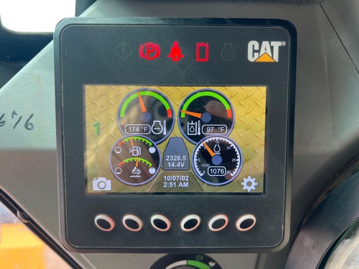 2023-caterpillar-299d3-xe-image-35