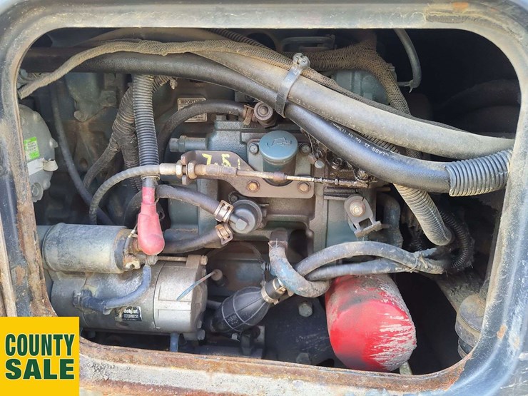 2011-bobcat-toolcat-5600-image-20