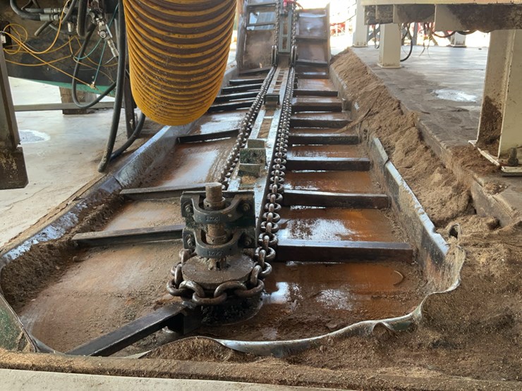 #125-•-barn-sweep-conveyor-image-12