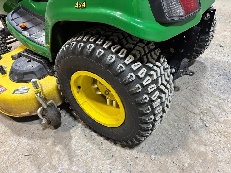 john-deere-x738-image-12