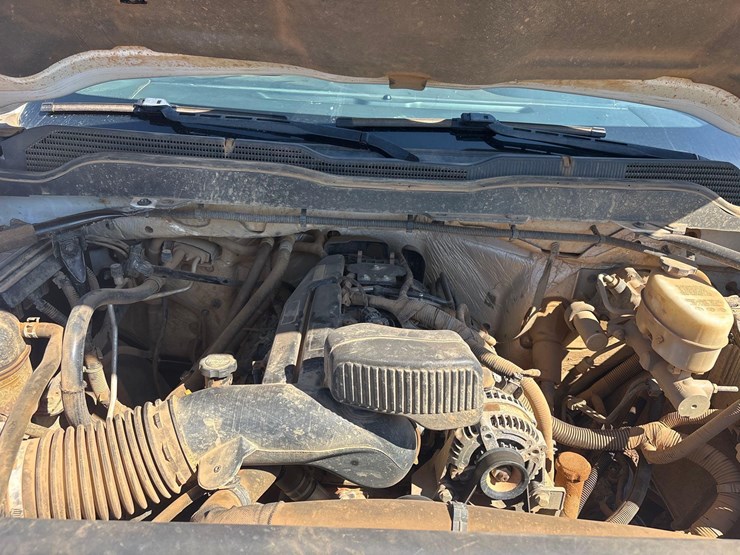 2015-chevrolet-k3500hd-image-17