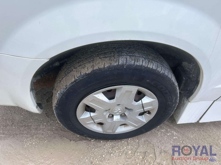 2010-dodge-grand-caravan-se-image-26