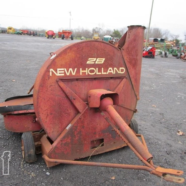 NEW HOLLAND 28
