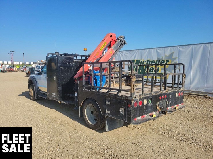 2011-ford-f550-image-3