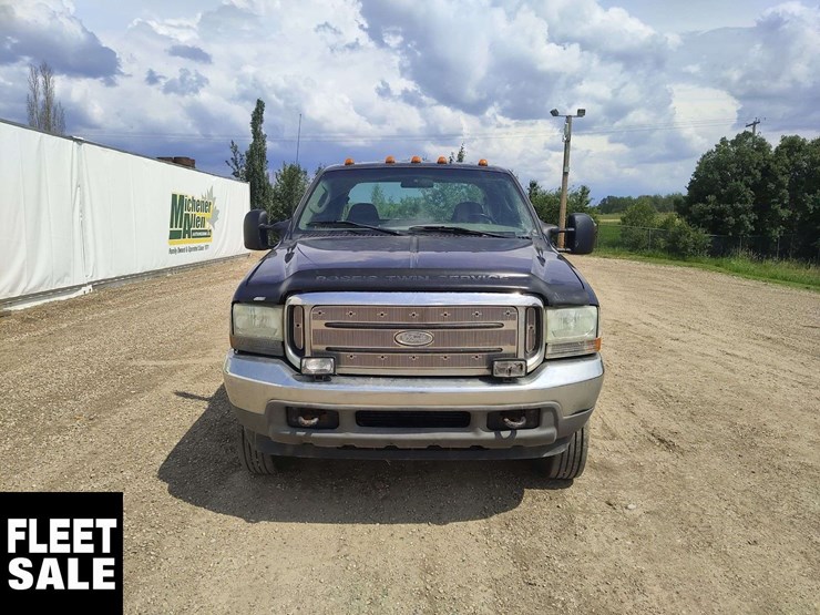 2003-ford-f550-image-18