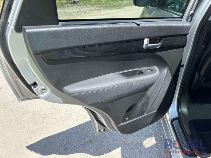 2015-kia-sorento-image-18