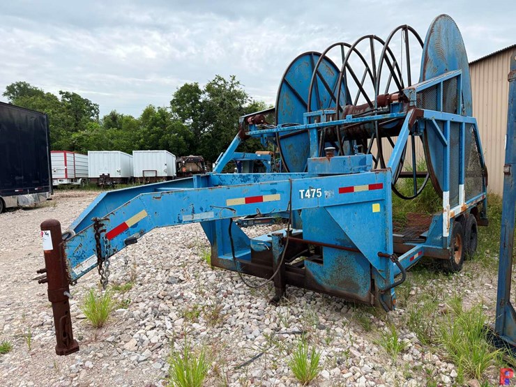 2015-united-trailer-22’-x-102”-t/a-gooseneck-hydraulic-reel-trailer-image-3