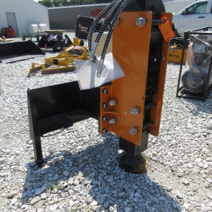 Wolverine Quick Attach Post Driver