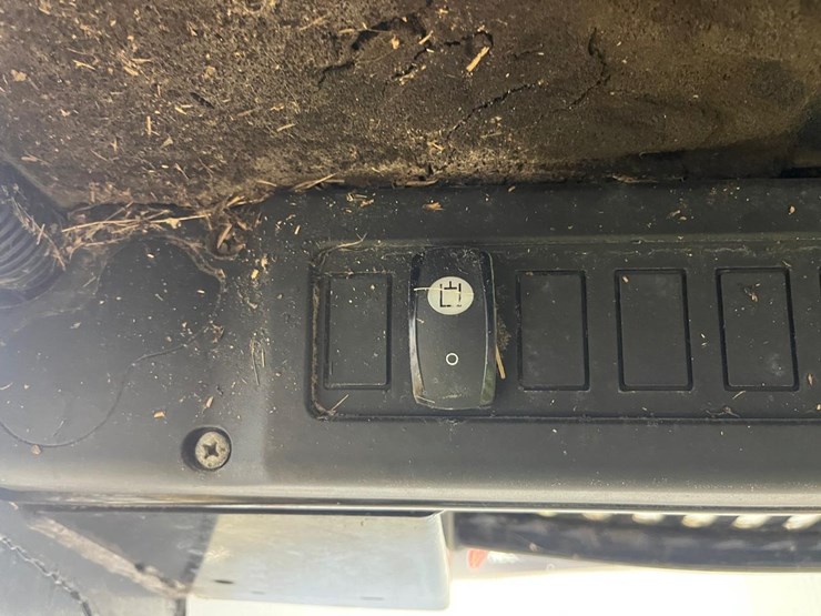 john-deere-317-image-20