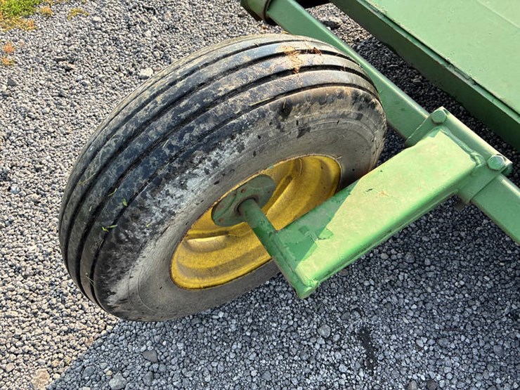 john-deere-27-image-21