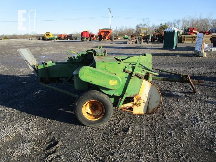 john-deere-24t-image-2