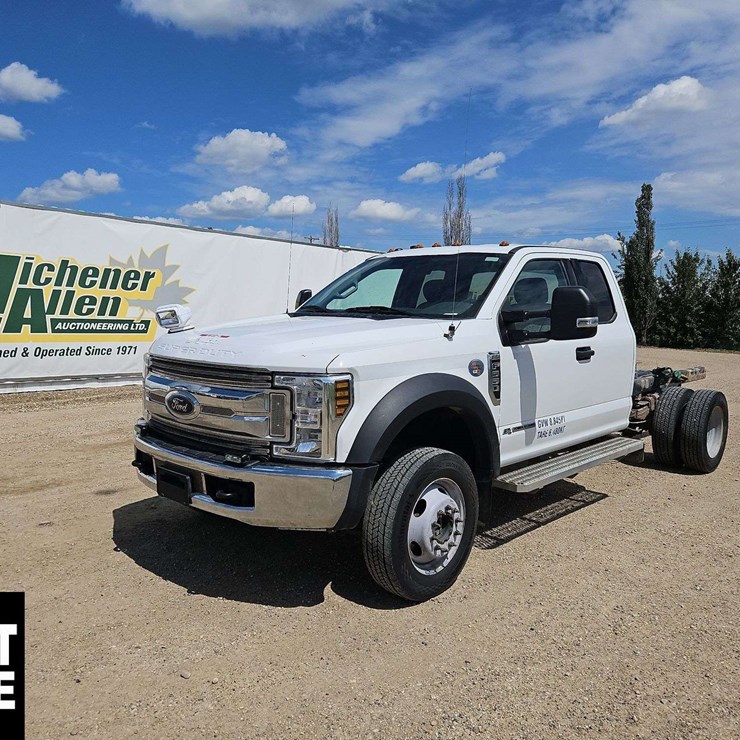 2019 FORD F550