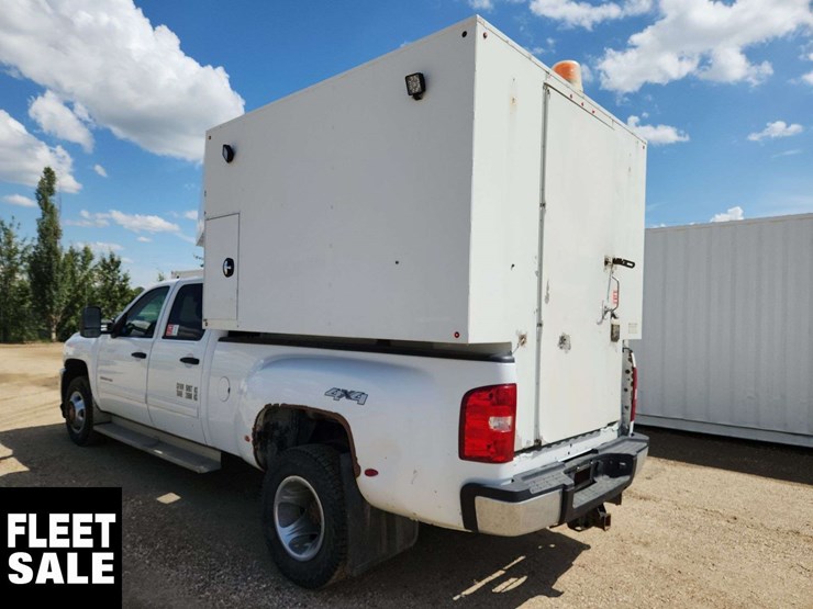 2012-chevrolet-silverado-3500hd-image-3