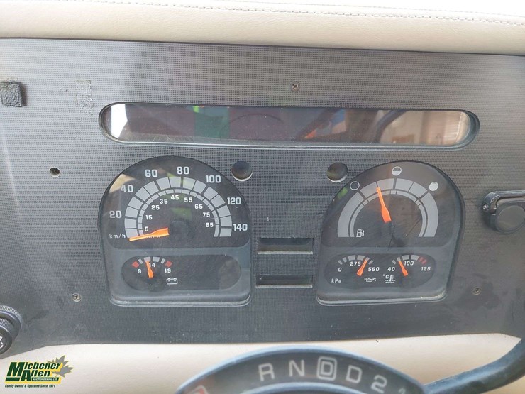 1992-chevrolet-p30-image-9