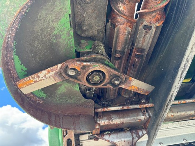 2013-john-deere-612c-image-21