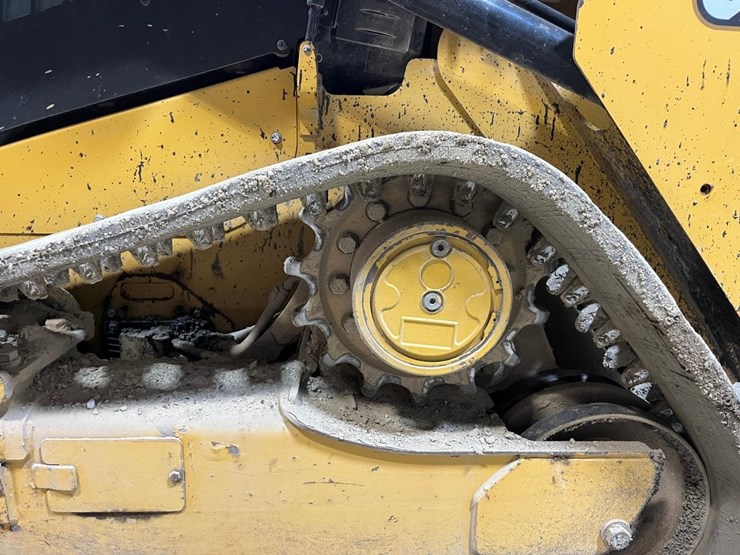 2021-caterpillar-259d3-image-14
