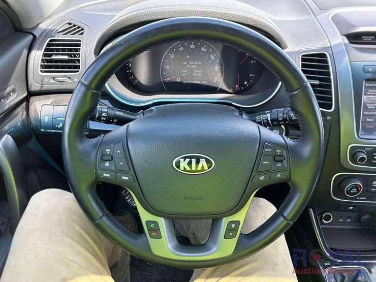 2015-kia-sorento-image-13