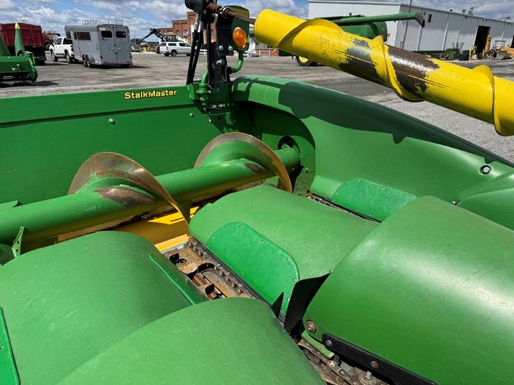 2013-john-deere-612c-image-11