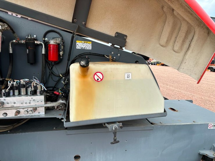2019-skyjack-sj45t-image-38