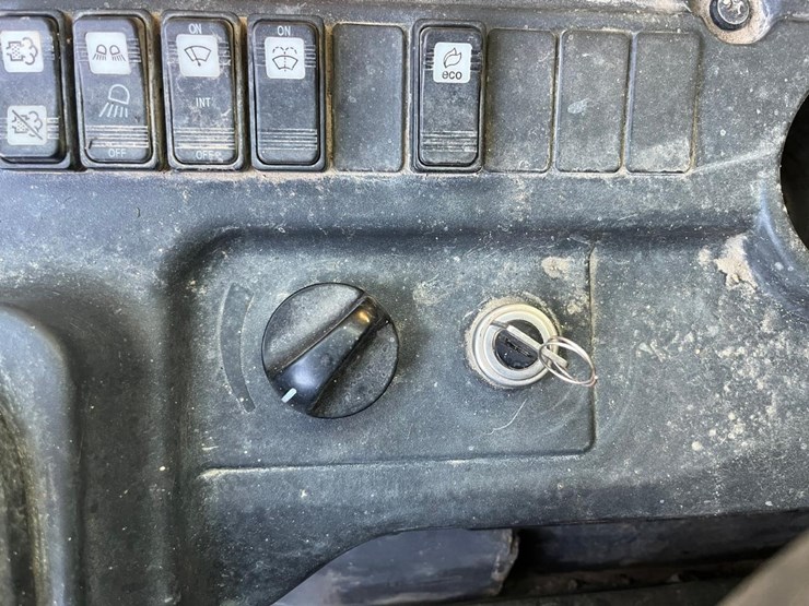 takeuchi-tl12r2-image-24