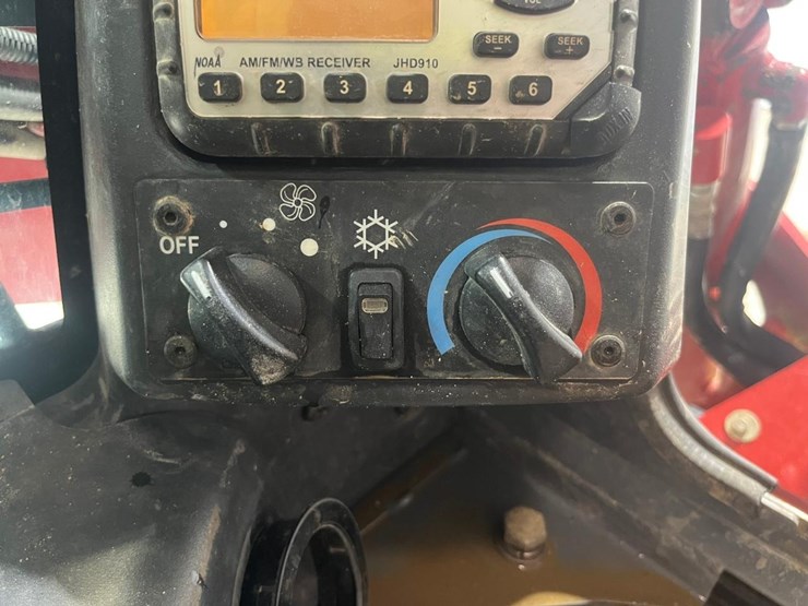 takeuchi-tl12v2-image-31