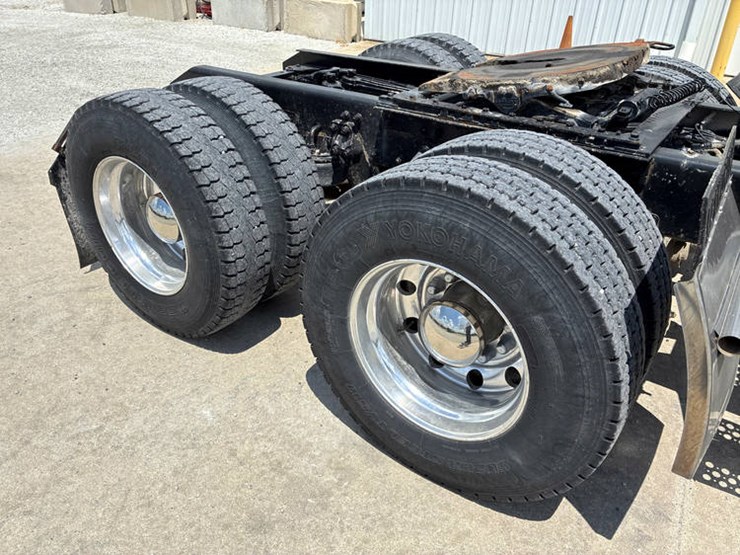caterpillar-c13-image-29