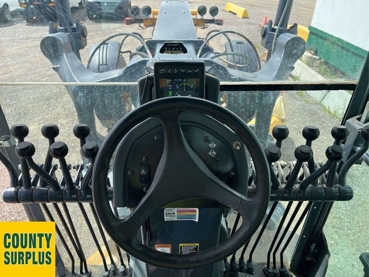 2017-deere-870g-image-4