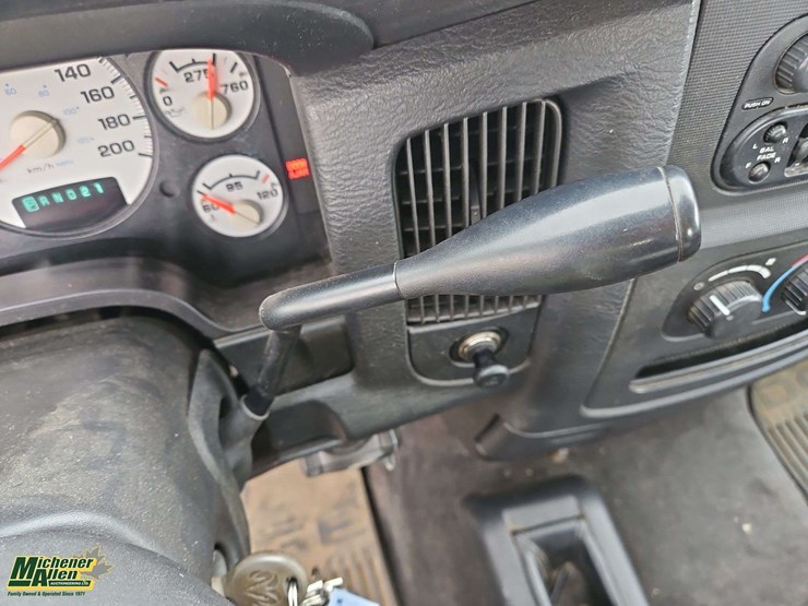 2003-dodge-ram-2500-image-12