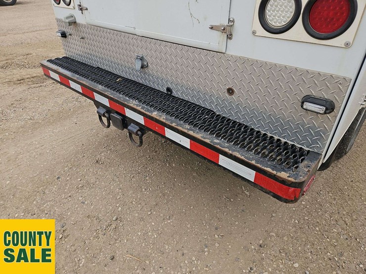 2012-ford-f350-image-34
