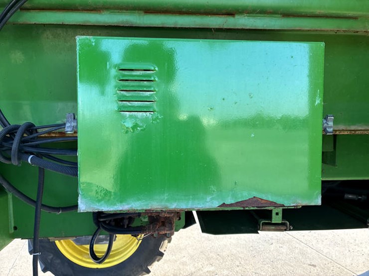 1999-john-deere-4700-image-36