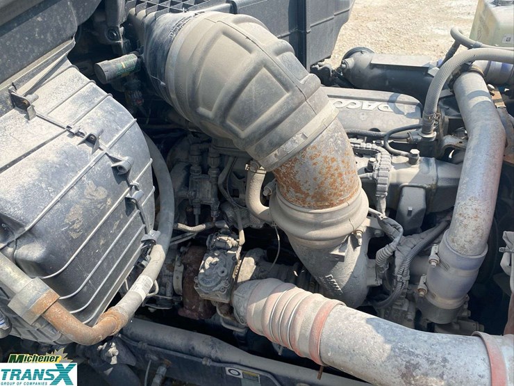 2020-peterbilt-579-image-31