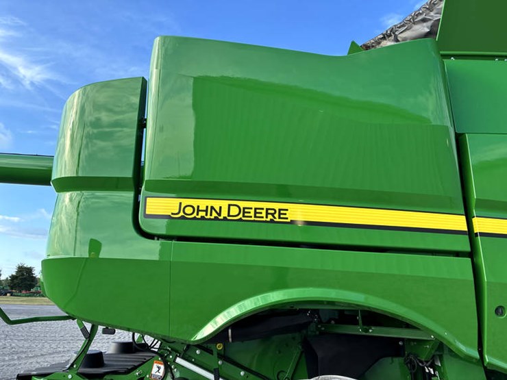 2024-john-deere-s790-image-24
