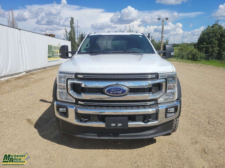 2022-ford-f550-image-6