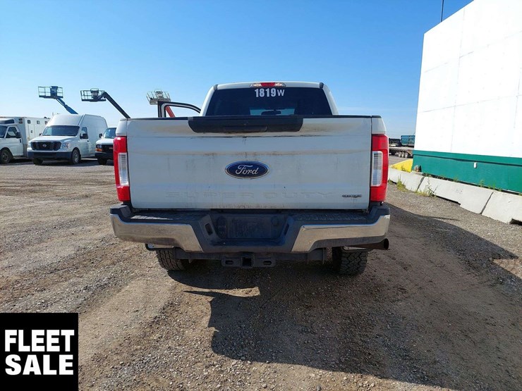 2017-ford-f250-image-13