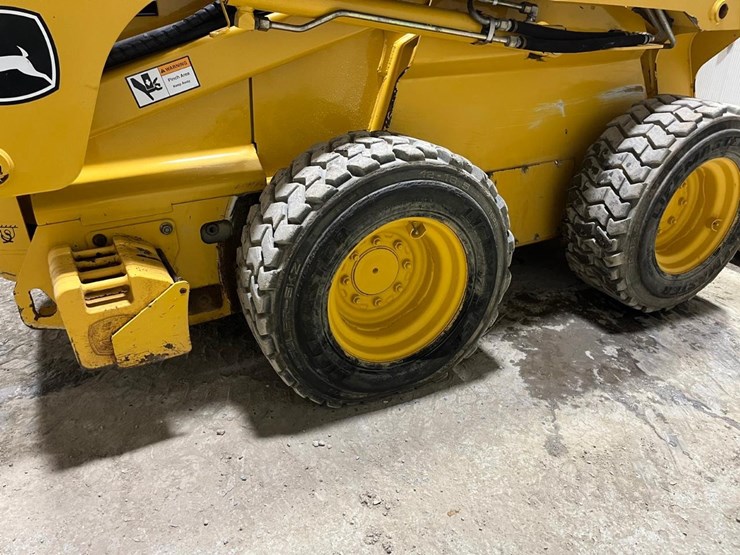 2018-john-deere-328-image-17