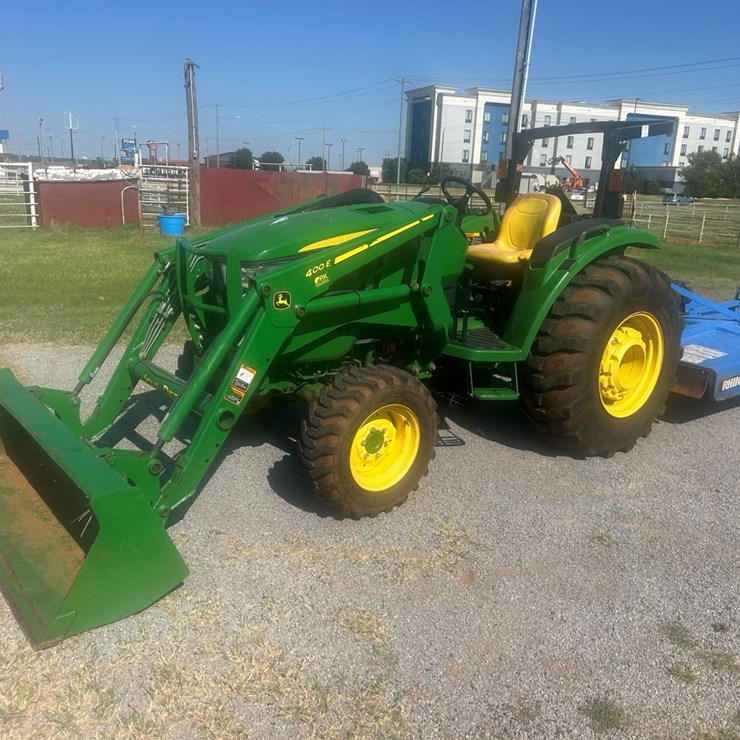 JOHN DEERE 4066M
