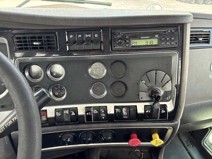caterpillar-c13-image-75