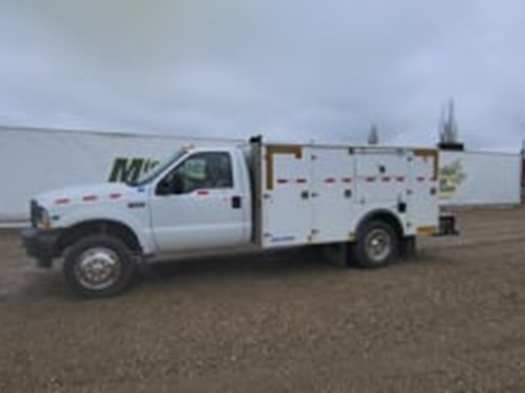 2004-ford-f550-image-5