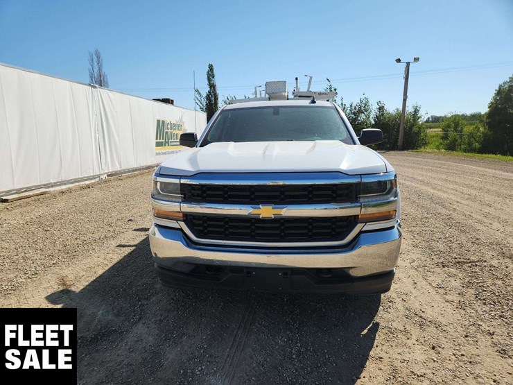 2018-chevrolet-silverado-1500-ls-image-22