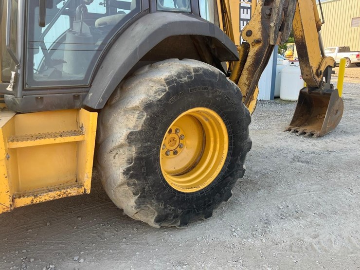 deere-410g-image-13