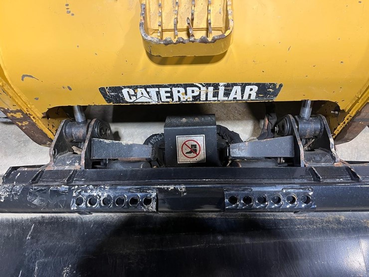 caterpillar-279c2-image-10