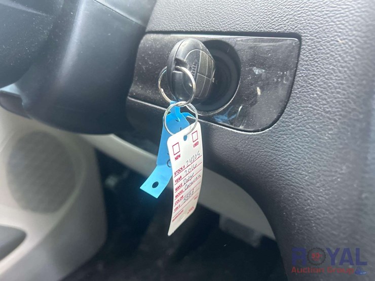 2016-dodge-caravan-image-25