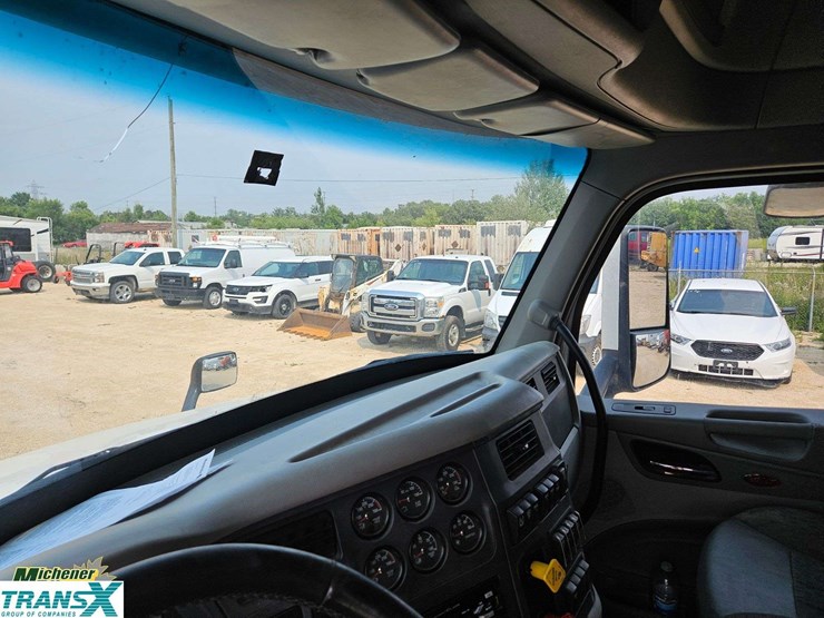 2020-peterbilt-579-image-28