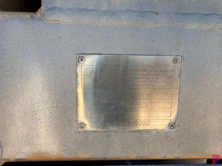 2012-total-equipment-and-service-15k-1-1/4”-4-axle-coil-tubing--trailer-image-9