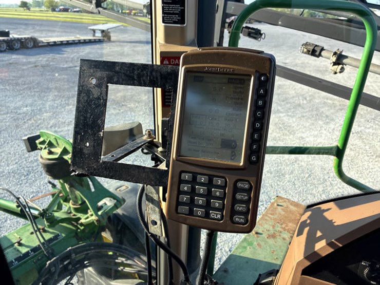 1999-john-deere-4700-image-102