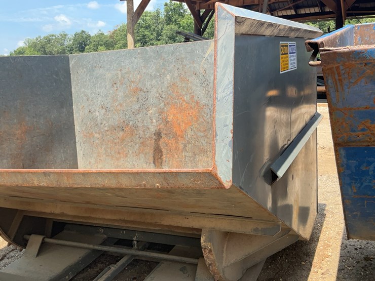 #128-•-creekside-self-dumping-hopper-image-6